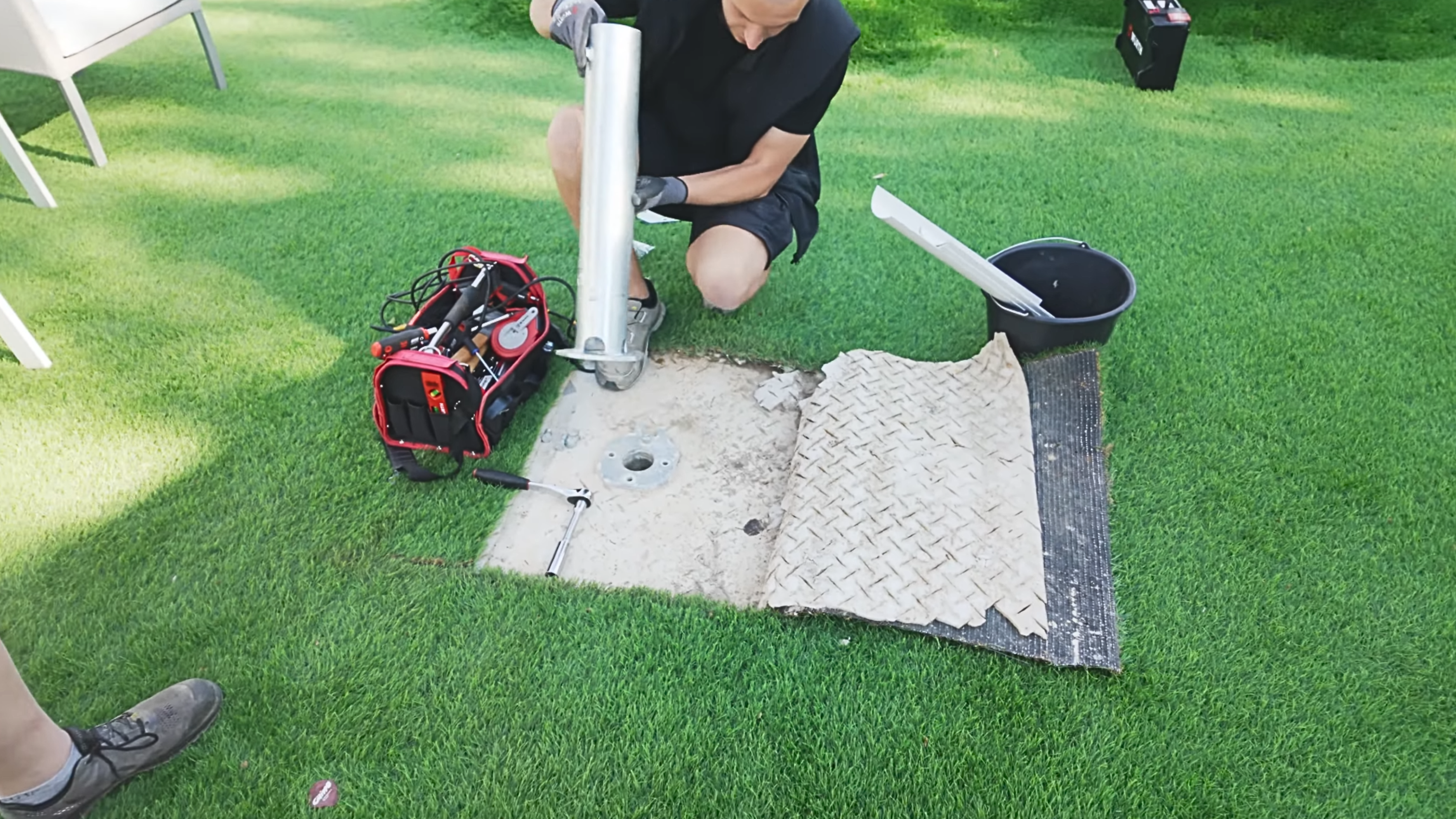 Fundament für XXL-Glasfaser Sonnenschirme am Mini Golf Platz Stroke in Wien.