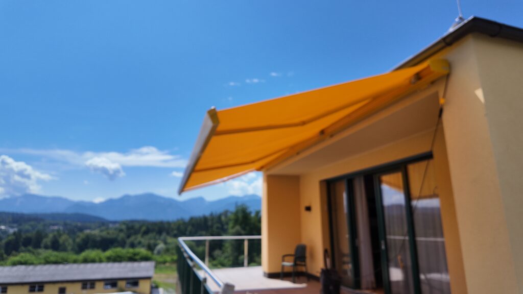 Hotel Markise Velden am Wörthersee mit Windsensor für zusätzlichen schutz